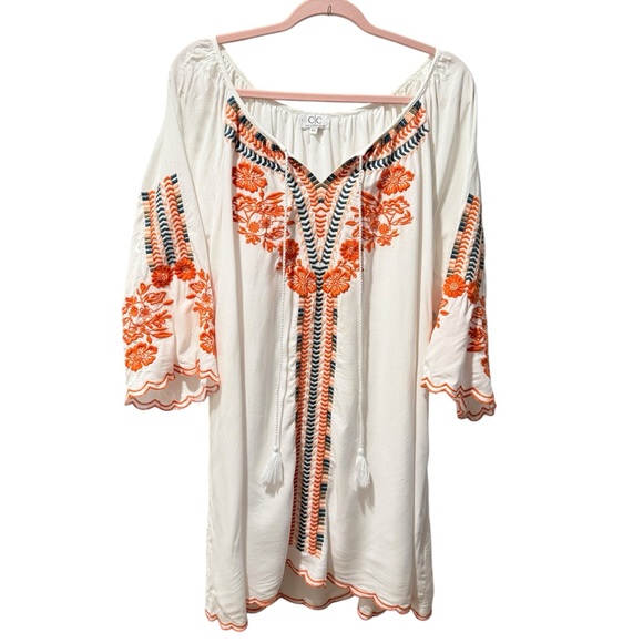 NWOT C/C Chic Connection White Embroidered Boho Peasant Bell Sleeve Dress - Picture 1 of 15